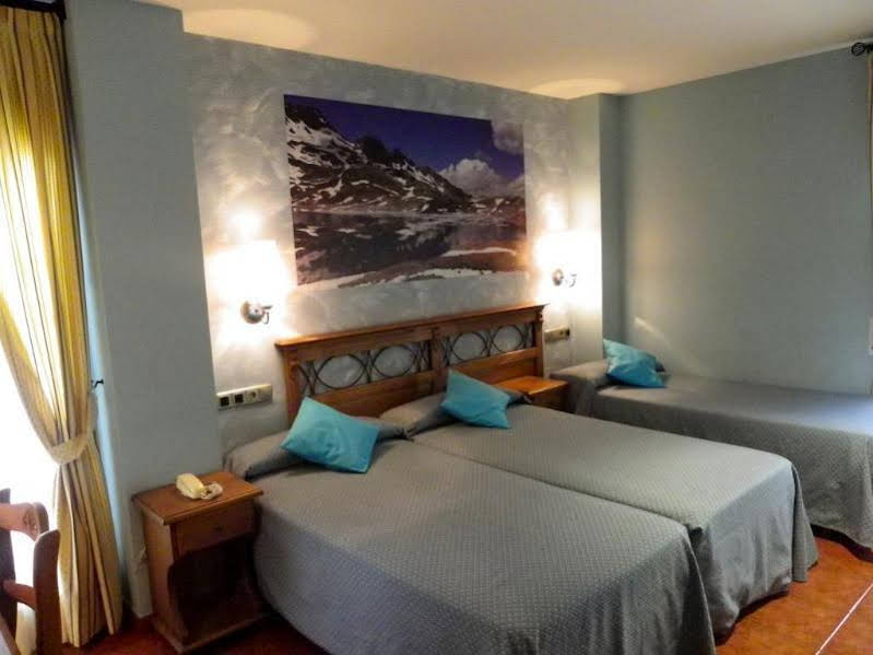 Hotel Arnal 