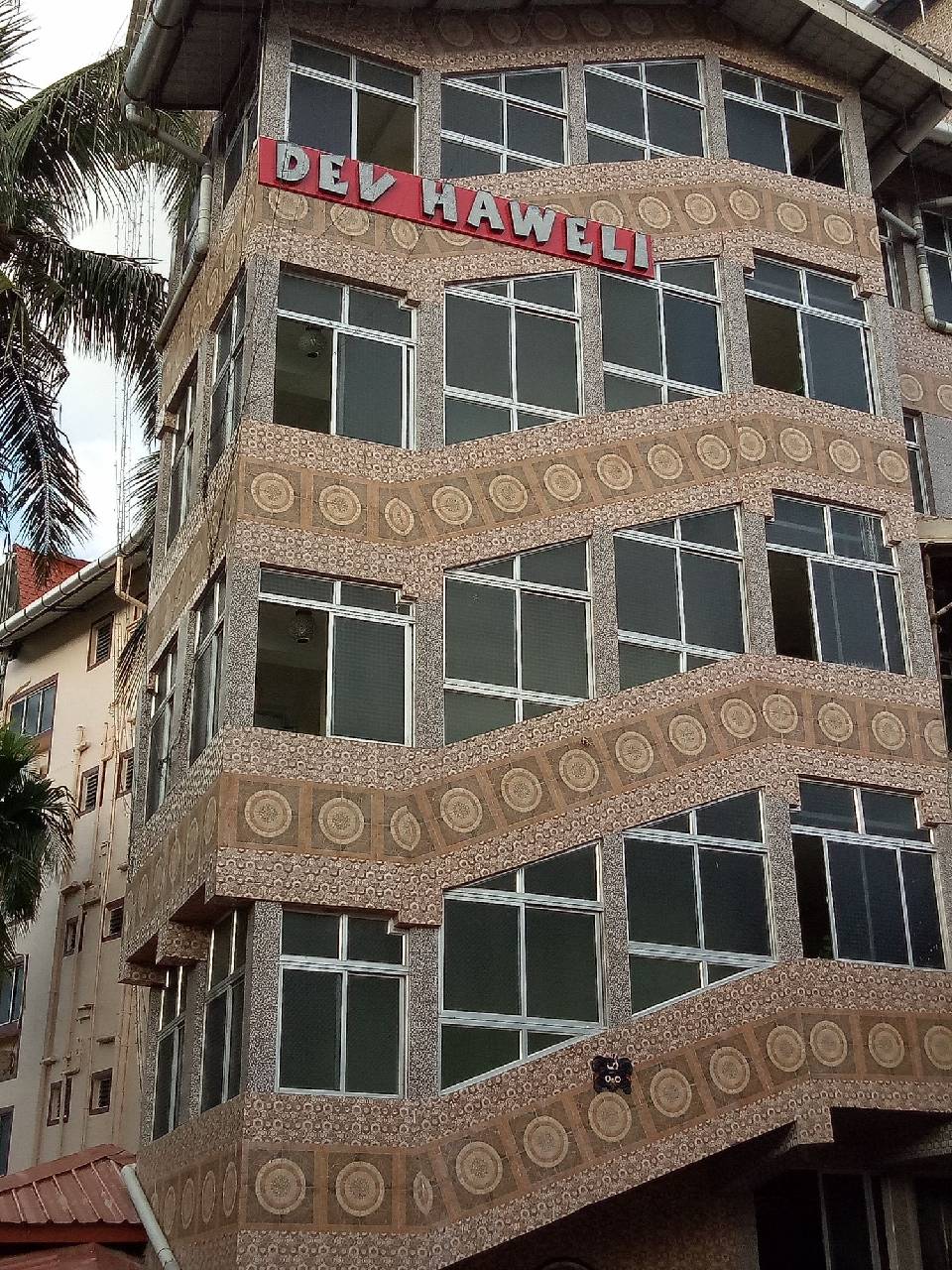 Hotel Dev Haweli 