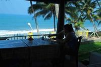 Woodhouse Beach Resort 