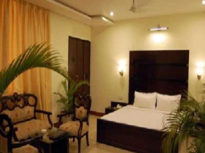 The Avalon Hotel 