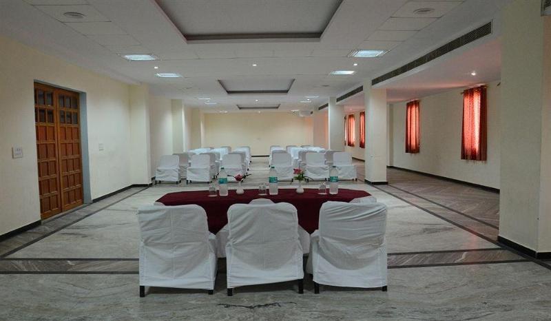 Hotel Satyam Palace General view