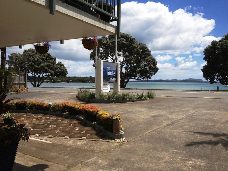 Bay Sands Seafront Studios General view