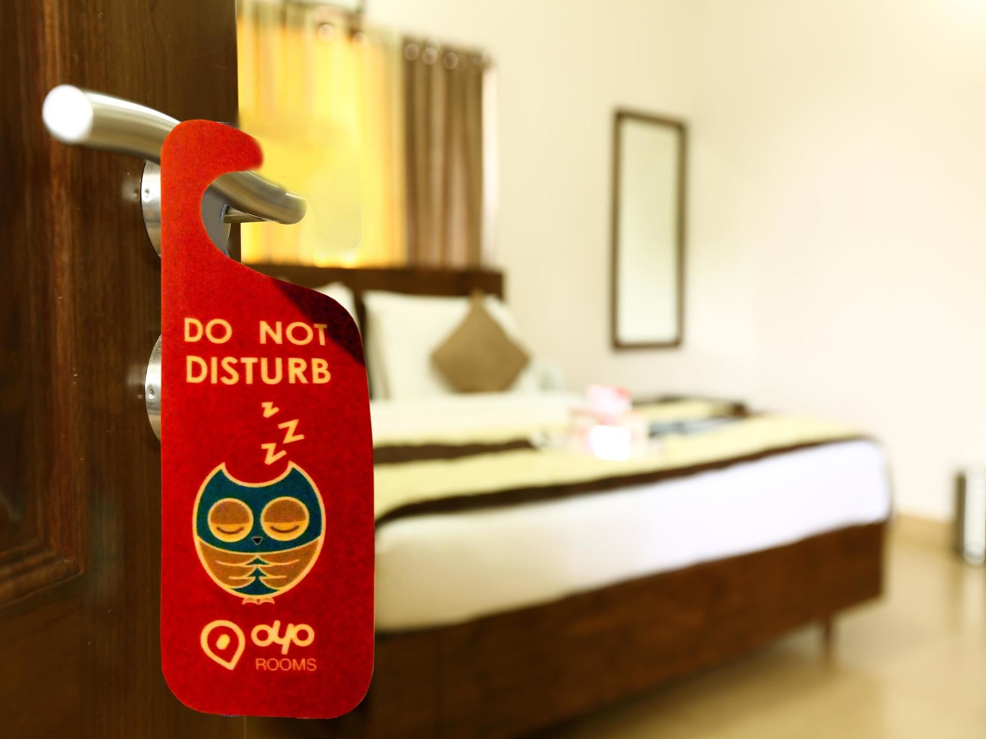 Oyo Rooms Funcity Lovedale Junction 