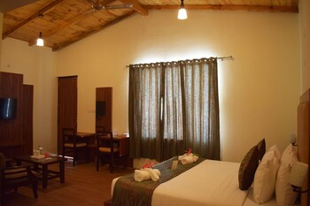 One Hotels Jim Corbett Guestroom