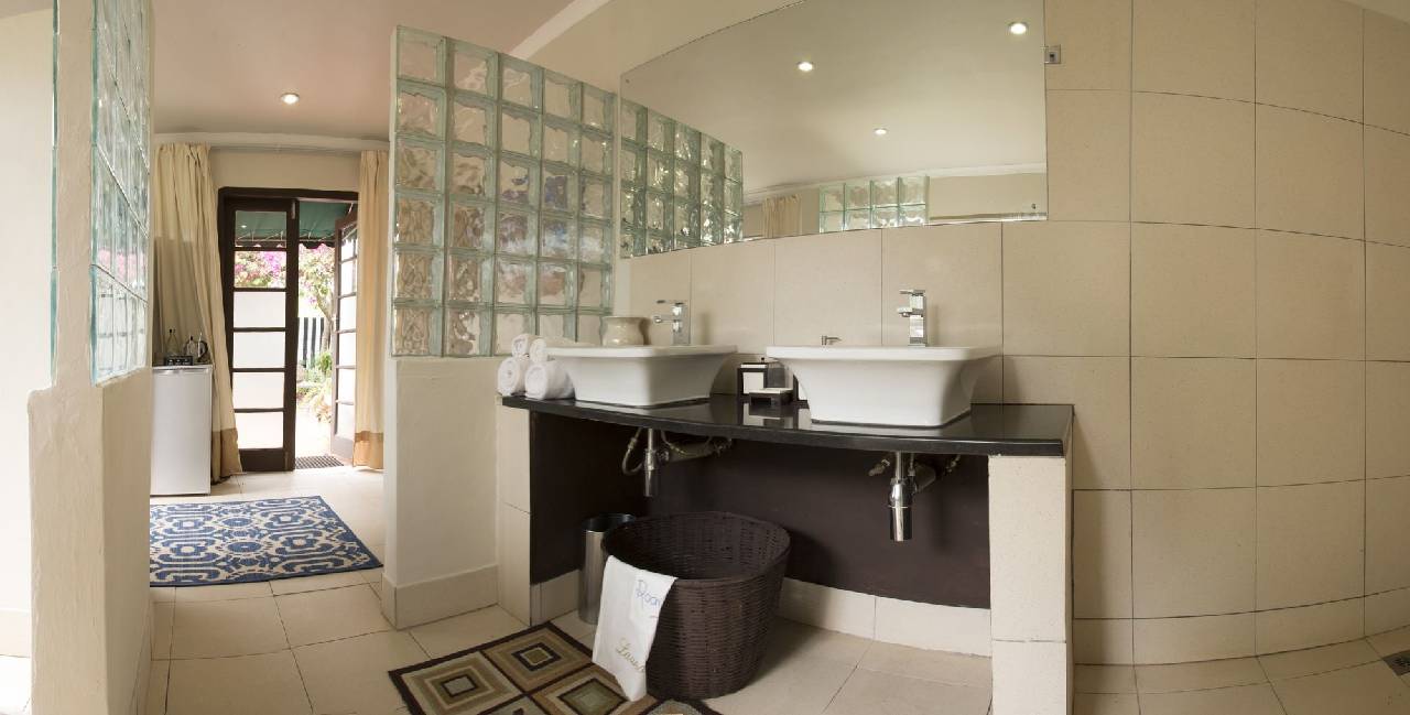 Armadale Lodge Hotel 