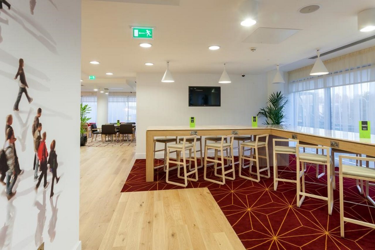 Hampton By Hilton London Gatwick Airport 