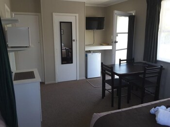 Palm Motel Waihi Guestroom