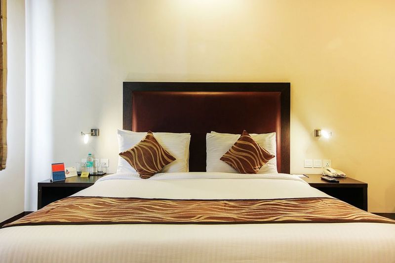 Vibe By The Lalit Traveller Room