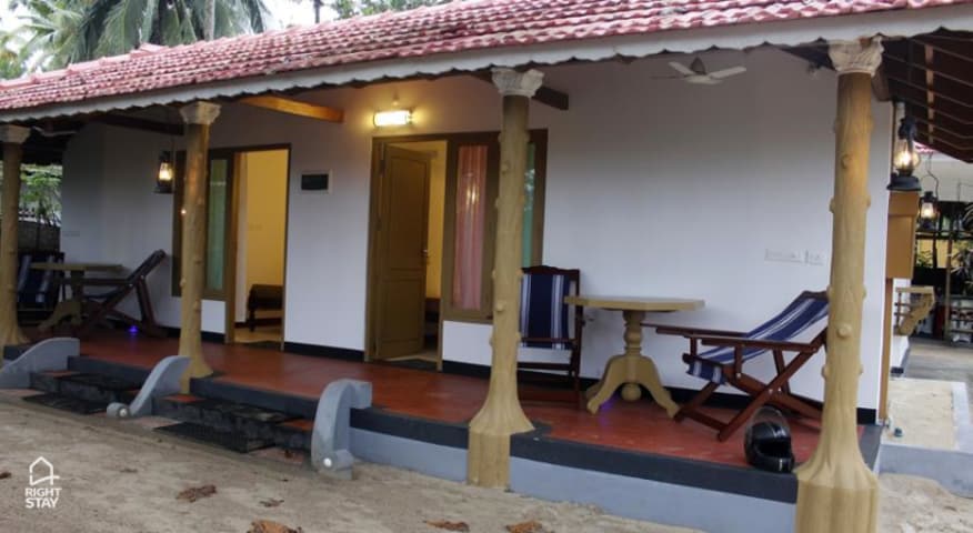 Marari Edens Sea View House 