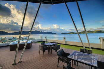 Two Seasons Coron Bayside Hotel (توو سیزنس كورون بیسید هتل) Property Amenity