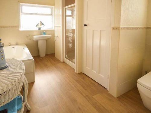 Beach House Colwyn Bay 
