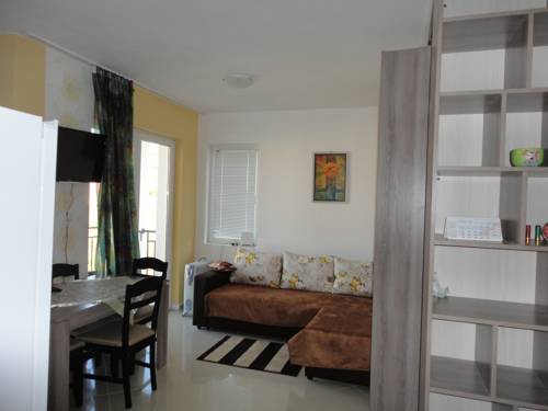 Hpm Domus Extra Apartments 