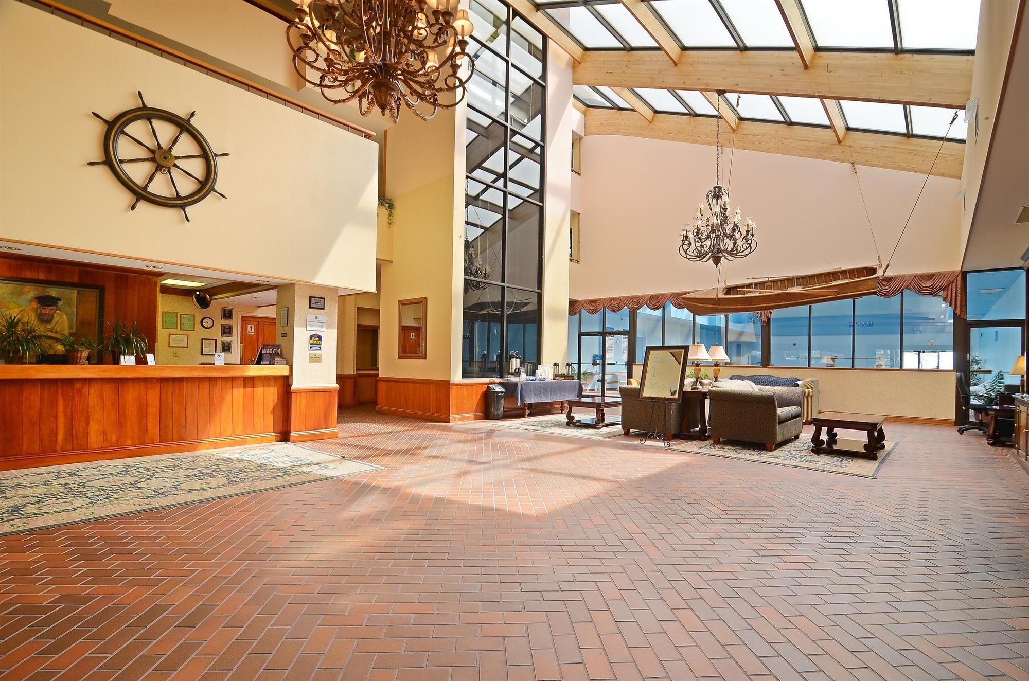 Baymont by Wyndham Manitowoc Lakefront Reserve Your Hotel, SelfCatering, or Bed and Breakfast