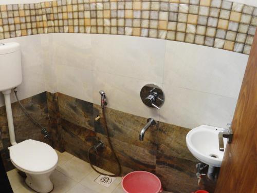 Oyo 24941 Atit Villa 
