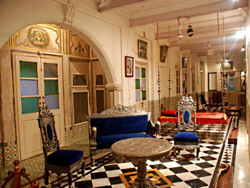 Welcomheritage Mandir Palace 