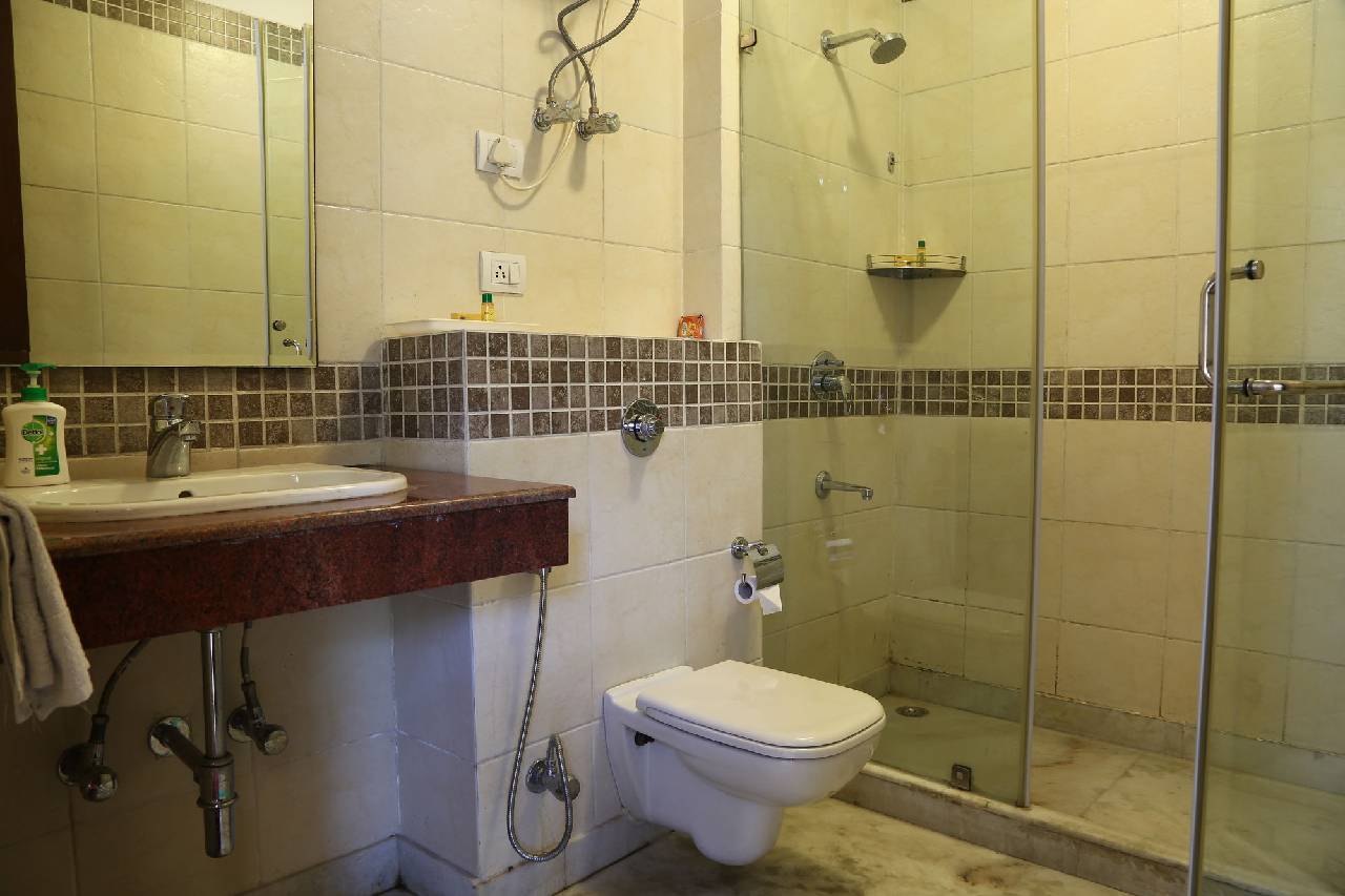 Fabhotel Aksh Palace Dlf Phase 2 