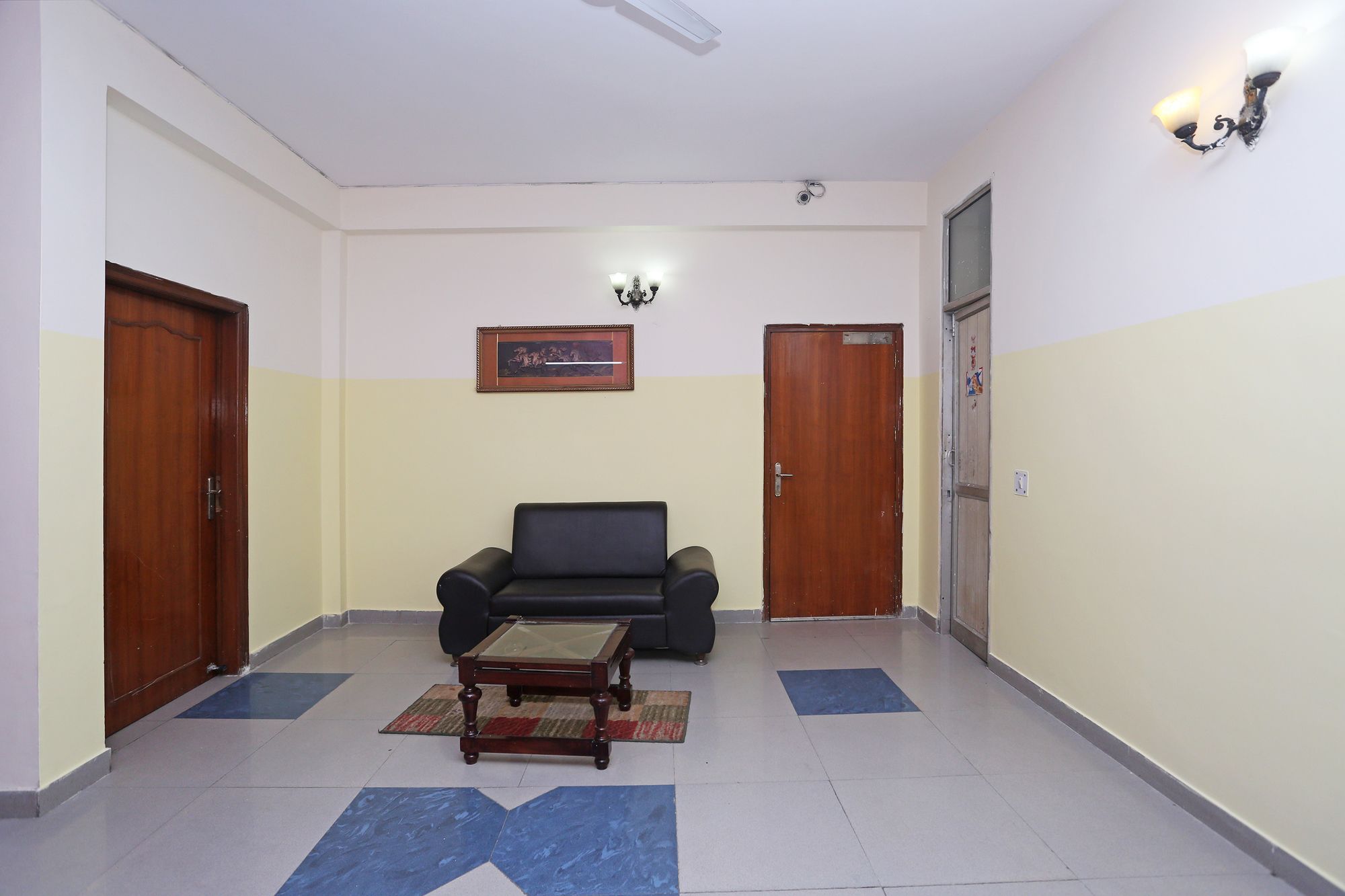 Oyo 12722 B K House 