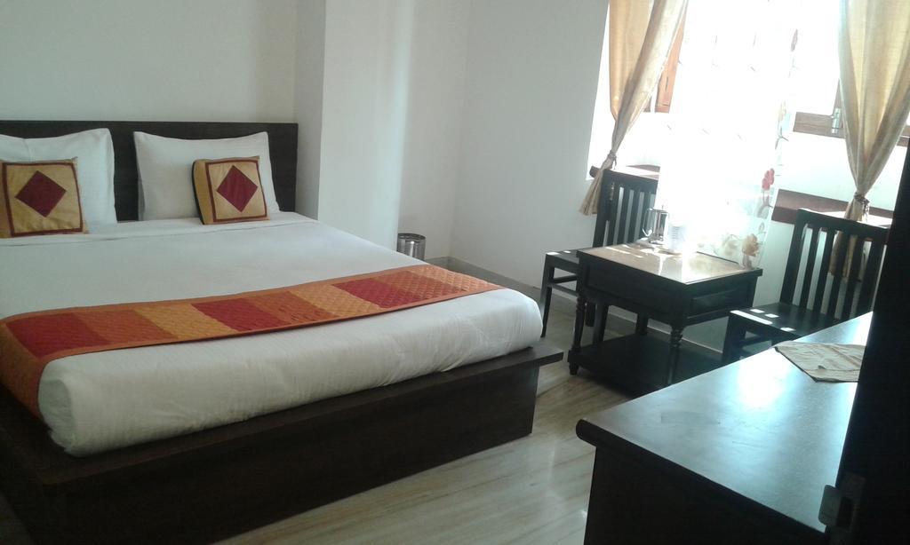 Hotel Yellow Stone 