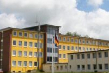 Hotel Garni Am Überseehafen Rostock (هتل گارنی آم Üبرسیهافن روستوک) 