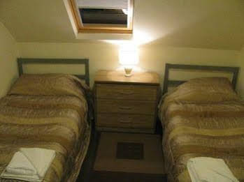 Common Farm Motel 