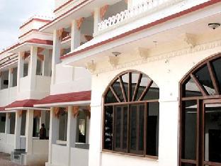 Chandra Hill Resort 