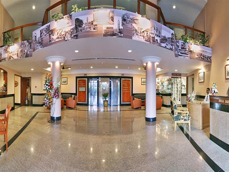 The Residence Hotel & Apartments Lobby