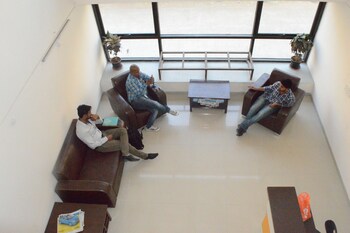 Eon The Ecotel (اون  اكوتل) Lobby Sitting Area