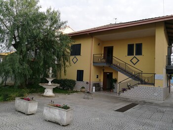 Garden Inn Hotel Front