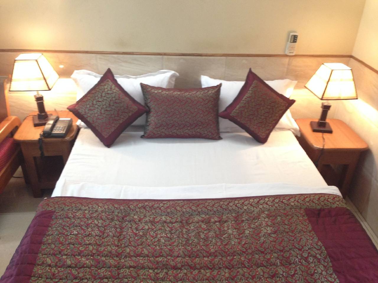 Hotel Ekant 