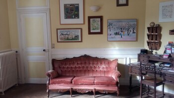Chateau Des Lys Interior Detail