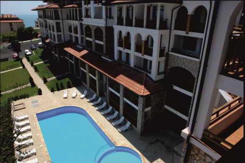 Etara 3 Apartcomplex (اتارا ۳ آپارتكومپلکس) Pool