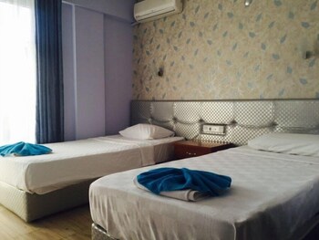 Twenty One Hotel Guestroom