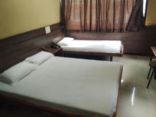 Sri Saraswathi Lodge 