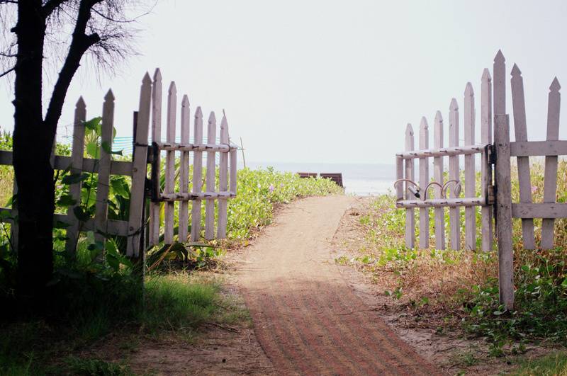 Montego Bay Beach Village (مونتگو بی بیچ ویلاج) Beach