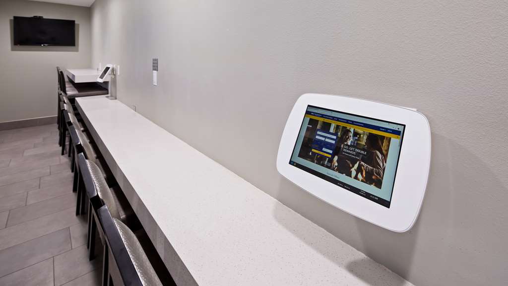 Best Western Mccarran Inn Business center
