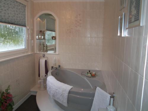 Dalbeattie Guest House (دالبیتی گست هاوس) 