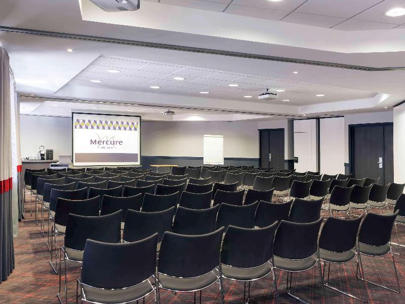 Mercure Paris La Défense Grande Arche Conferences