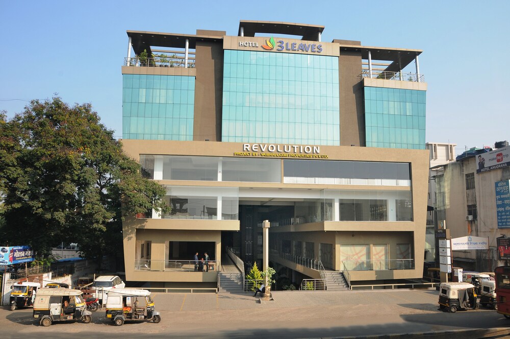 Hotel 3 Leaves Kolhapur Hotel Front
