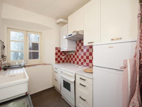 Castello Di Rocca Grimalda Barbacane 