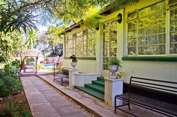 Mose Street Apartments Exterior