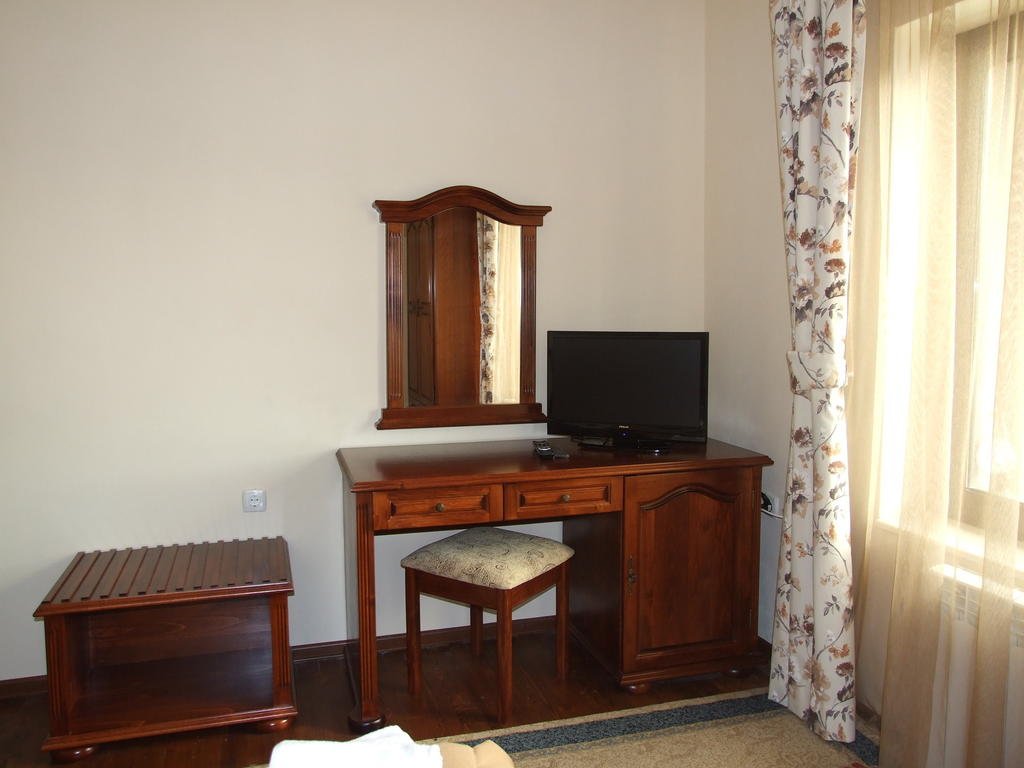 Mitiova Guest House (میتیووا گست هاوس) 