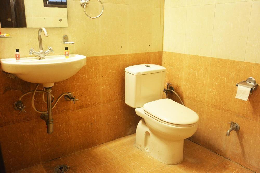Oyo Rooms Huda Metro Station 