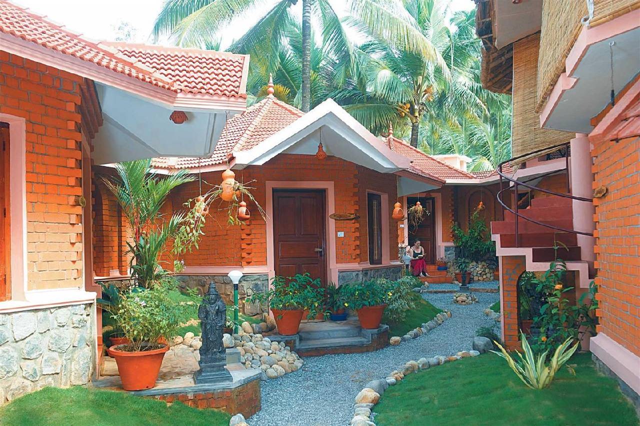 Krishnatheeram Ayur Holy Beach Resort 