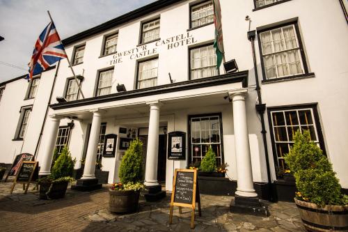 The Castle Hotel 