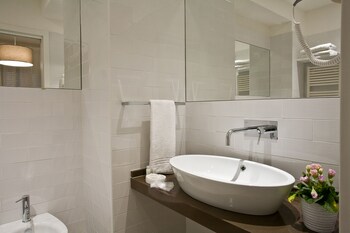 Domus Roma Bathroom