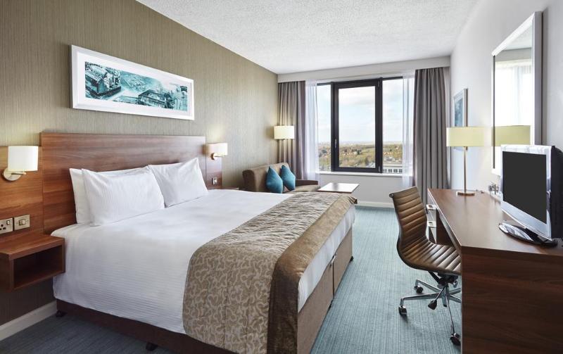 Jurys Inn Milton Keynes Room