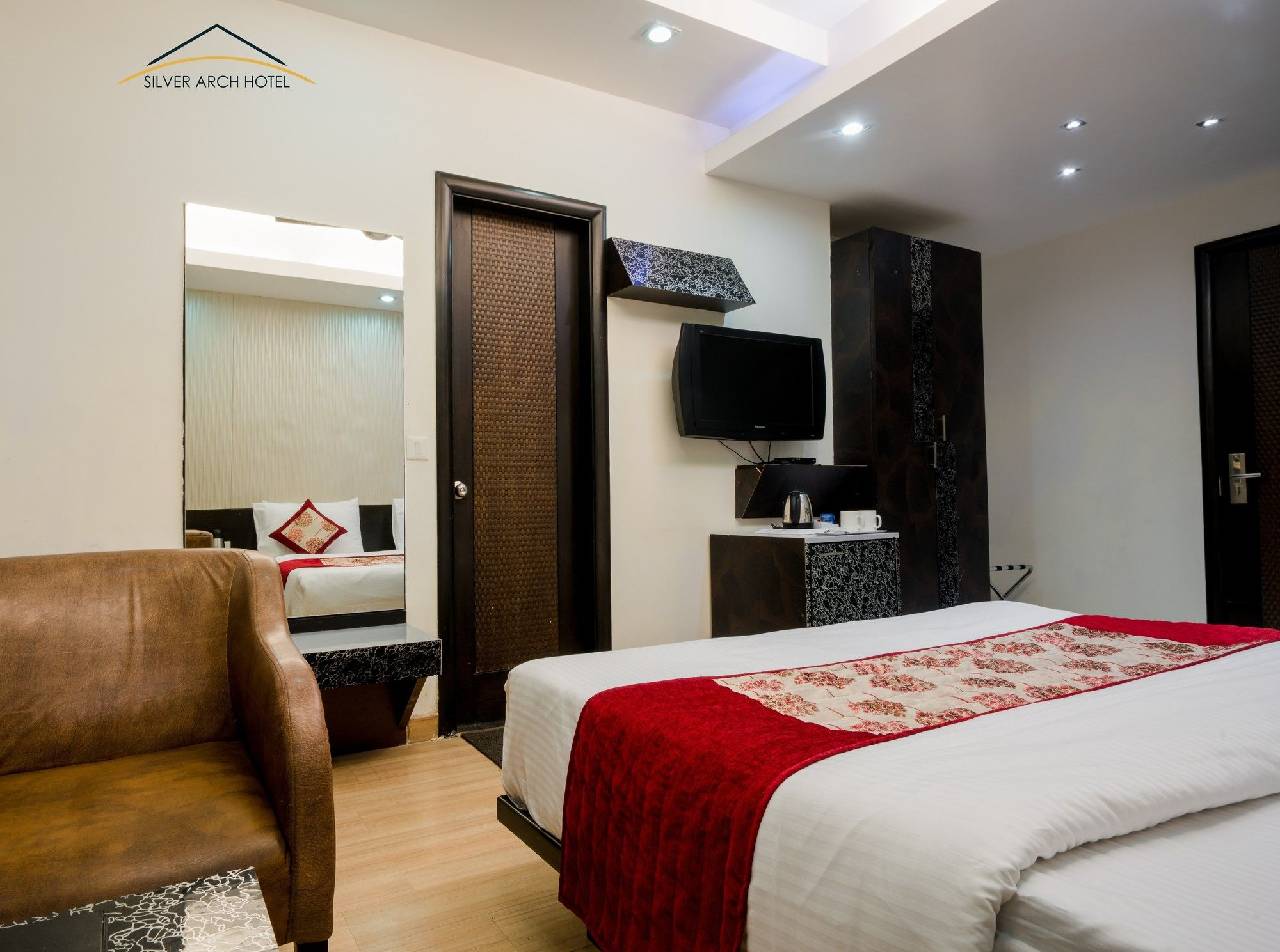 Silver Arch Hotel 