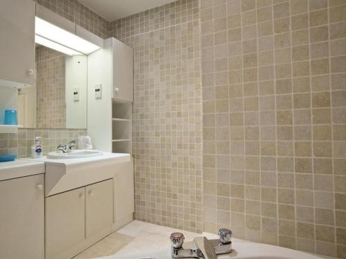 2 Avon Quillet Kingsbridge 