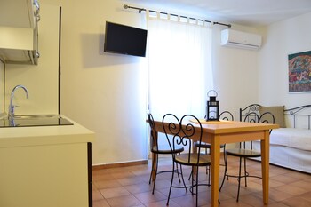 Residence Segattini In-Room Dining