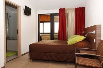 Le Relais Renaissance Guestroom